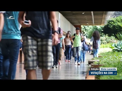 Avança projeto de estímulo ao ingresso de idosos em universidades