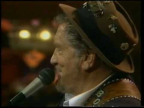 Boxcar Willie. Hank Williams medley.