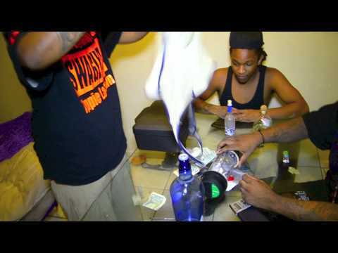 SWAGLYF - ''EVERYDAYY'' ( MUSIC VIDEO )