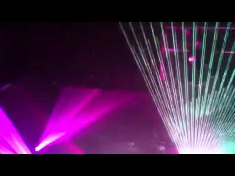 Dash Berlin does Ellie Goulding - MoS 26th July 2013