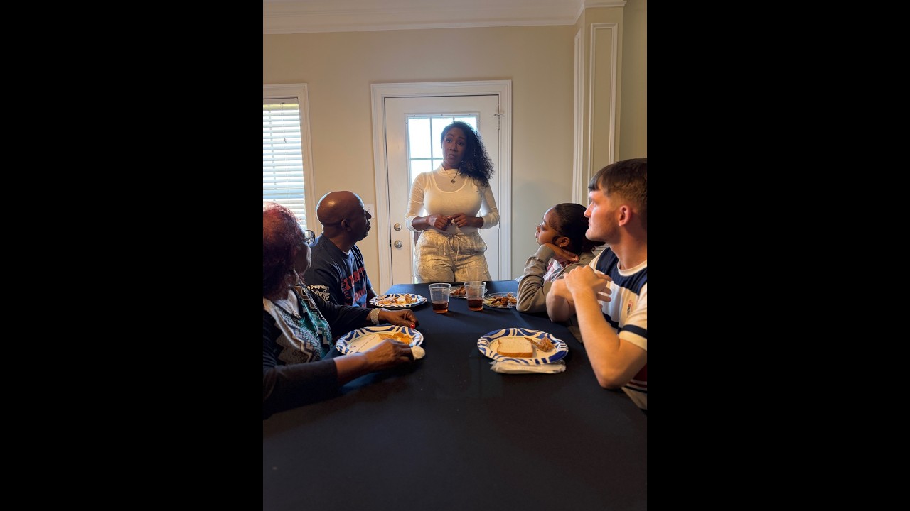 When Torrie goes off on the family about asking for money!