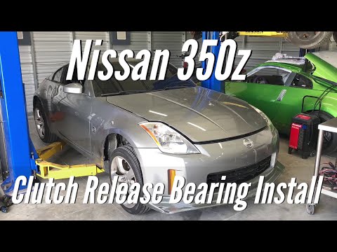 Nissan 350Z Clutch Release Bearing Install (Time Lapse)