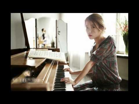 [Clean Instrumental] IU - Between The Lips (50 cm)