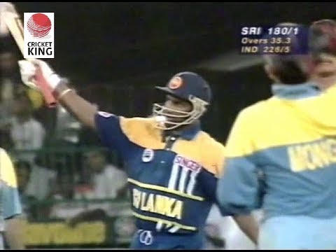 Sanath Jayasuria 120*| 129 Runs Stand with Kaluwitharna vs india @ Colombo 1996(Hindi Commantary)