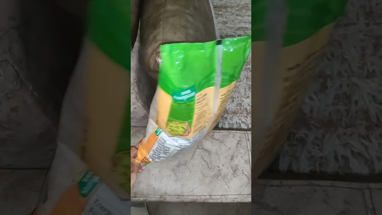 Tata Consumer Products reviews: Found insect inside tata sampann poha packet | PissedConsumer.com