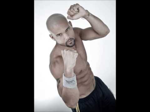 Insanity Workout Sountrack #1: The Epic long remix (Music)