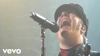 Fall Out Boy - A Little Less Sixteen Candles, A Little More &quot;Touch Me&quot; (Live at UCF Arena)