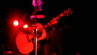 Mike Herrera (MxPx) - Don&#39;t Walk Away @ Asbury (Flores, Argentina) 21.8.10.AVI