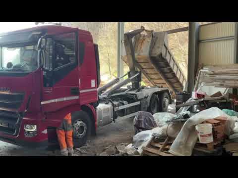 2015 Iveco Magirus Stralis 420 E6 avec houe VDL et camion à benne basculante