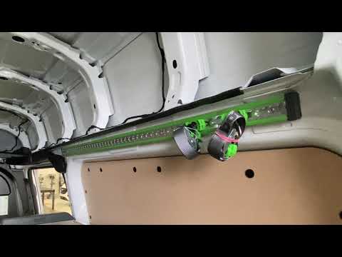 Ford Custom Hochdach bott vario3 Ausbau - 11.2.2021