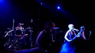 Kittie - Pussy Sugar live paris 12/01/10