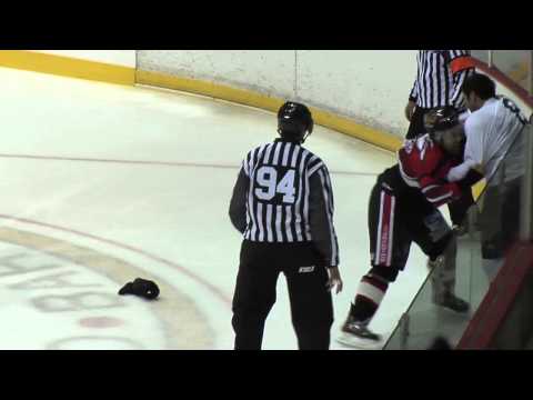 Maxime Charron vs Michael Prégent Preseason LNAH Sorel Vs Cornwall