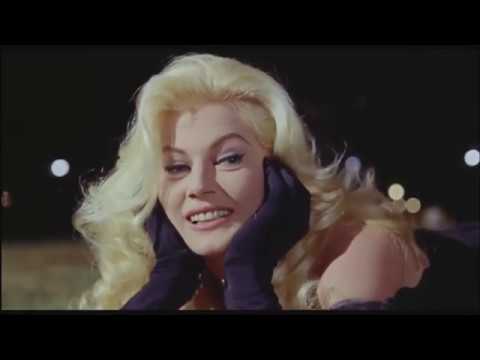 Anita Ekberg -- Cena Clássica do filme Boccaccio 70 - ( 1962 )
