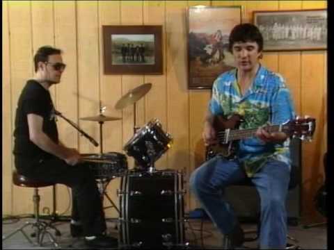 "Rick Danko's Electric Bass Techniques" - A Lesson From the Great Member of The Band!