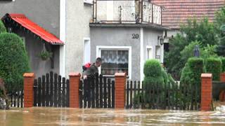preview picture of video 'Zebrzydów, Powódź 2013, cz 1'