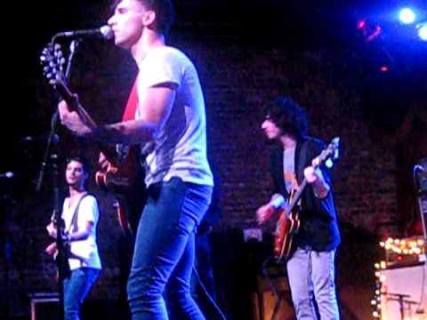 Steel Train feat. Nate Ruess - Under Pressure - 1/2/2010 at Brooklyn Bowl