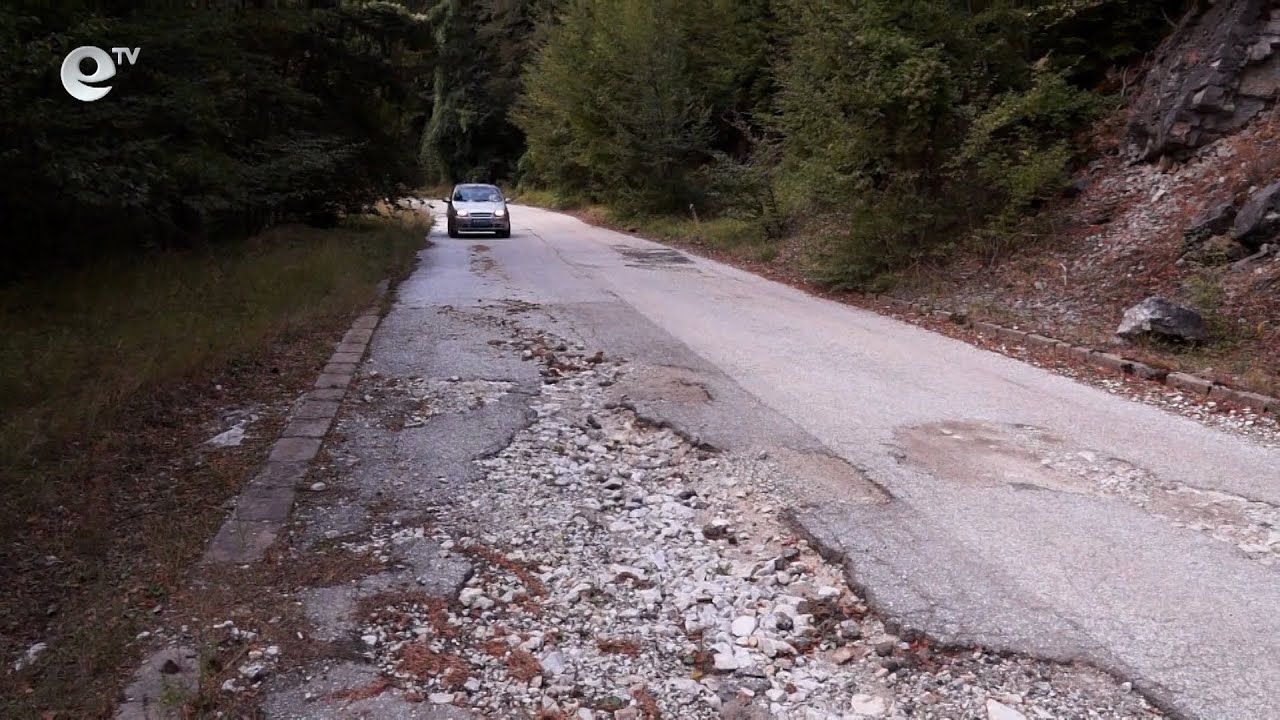 Общината трябва да започне спешен ремонт на пътя за село Турян