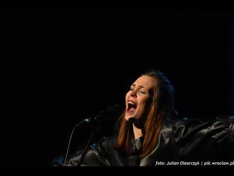 Julianna Grabowska - Koniec dnia ("Przed premierą")