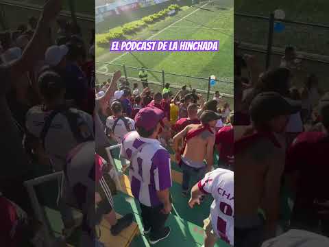 "Vamos mounstro vamos" Barra: Ultra Morada &bull; Club: Saprissa &bull; País: Costa Rica