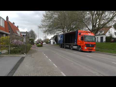trucks, trucks, one bus, Ridderkerk, Barendrecht, NL, 27 march 2014