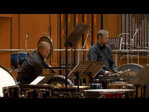 Manuela Kerer | touching