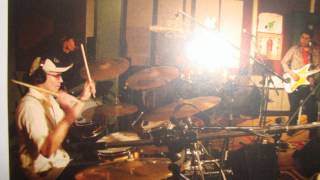 LOS FABULOSOS CADILLACS - VENGANZA - Diferente Version 1992 - 20 AñOS " EL LEON"