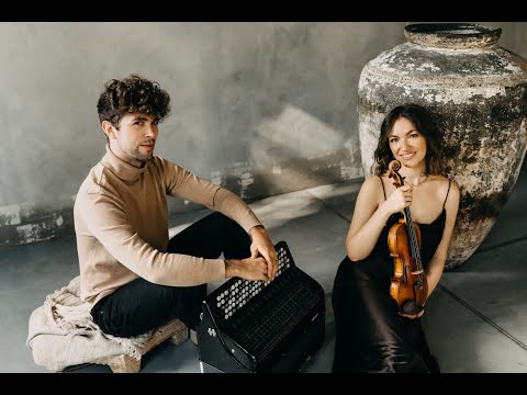 Inny Wymiar Słuchania – o muzyce i z muzyką: Duo Karolina Mikołajczyk & Iwo Jedynecki.