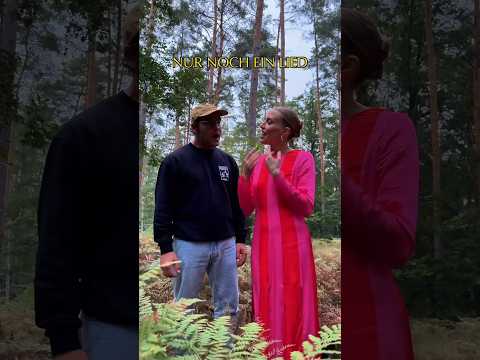 Bosse x LEA: Freitag kommt unser Song! #shorts