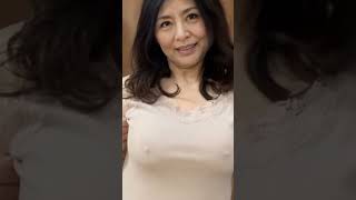 ノーブラでジャンプしてみた結果・・・思ってたのとはちが・・・