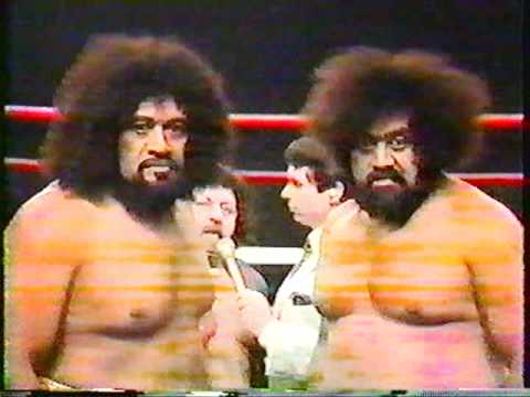 Wild Samoans & Captain Lou Albano Interview  (WWF 1983)