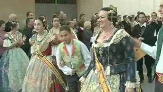 preview picture of video 'Visita de cotersia 2009 a la Falla Vila de Faura'