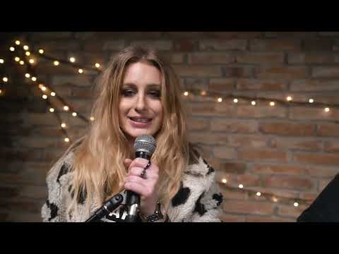 Sabina Křováková - Sabina Křováková - Zvonkohra (offical christmas video)