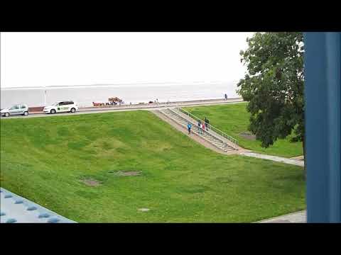 Südstrand in Wilhelmshaven bei Wind und Wetter.