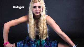 KELLEE MAIZE :Hasta abajo