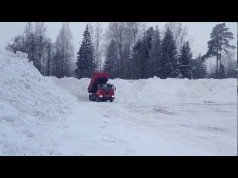 Tieluiskan lumikuoppa Vuosaaressa 20.12.2012