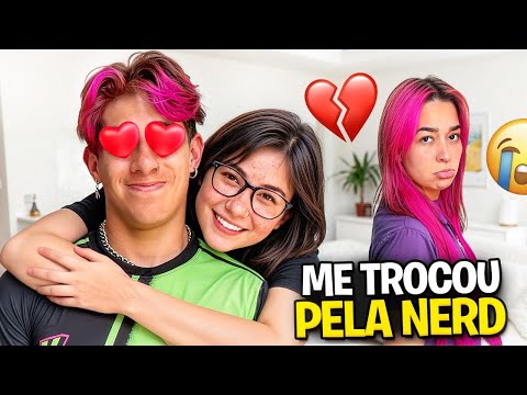 UMA NERD DEU EM CIMA DO VOID *ele gostou?