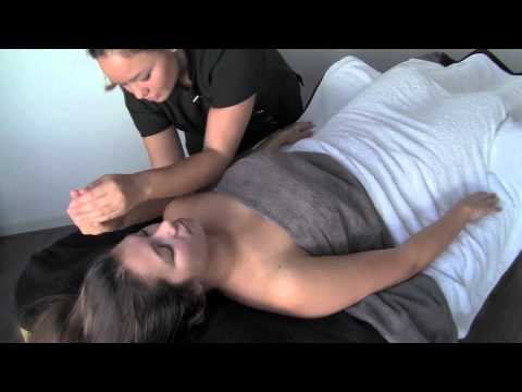 Ontspannende gezichtsbehandeling & Hotstone massage impressie