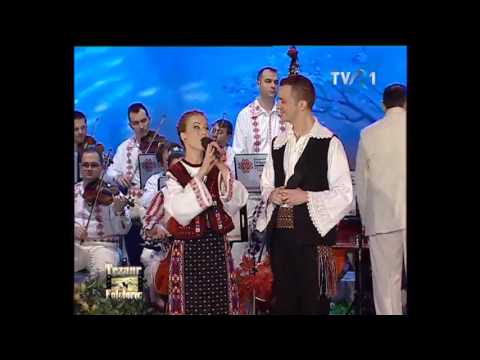 Adriana Sofica - Hai şi joacă băsmăluţa - live - Tezaur Folcloric