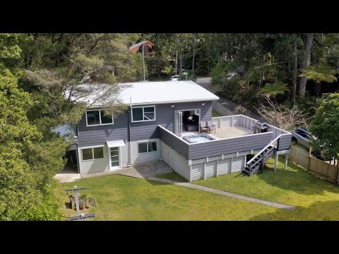 SOLD - 12 Hollywood Avenue, Titirangi - Sven Higham and Glenn Higham