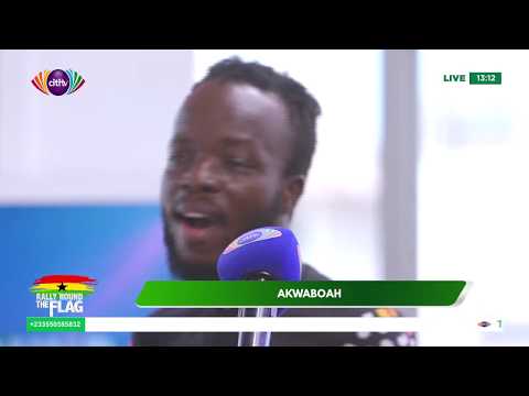 Akwaboah gives us some deep highlife tunes at Rally Round the Flag
