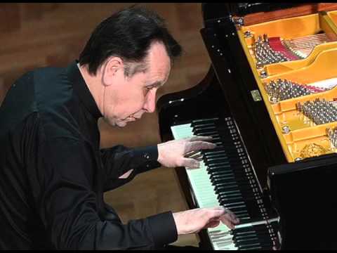 Mikhail Pletnev plays Mozart Fantasia in C minor, K. 396 - live 2014