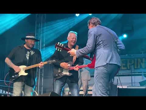 Tommy Emmanuel, Joe Bonamassa & Josh Smith  | Breaking Up Someone's Home