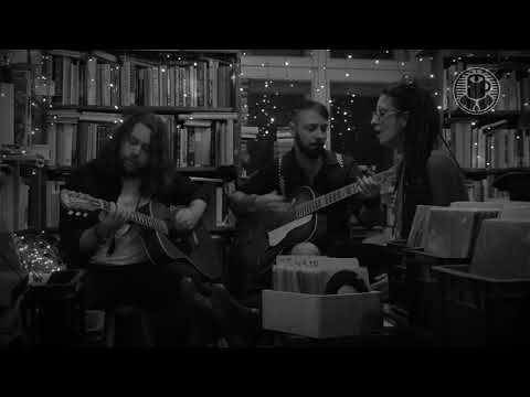 The Backroad Deals - The Backroad Deals - Dirty Road (BLACK COFFEE SESSION)
