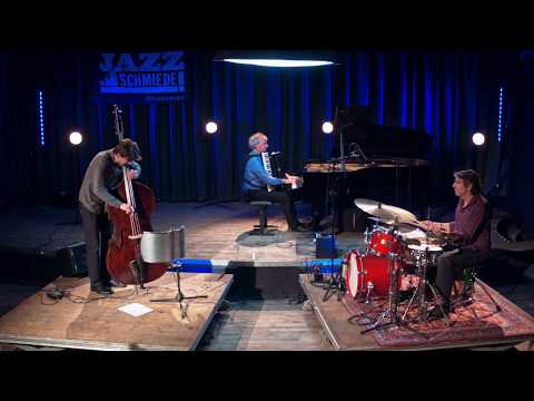 Jazz-Schmiede Online: Accordion Affairs