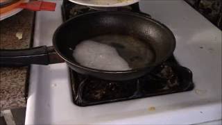 How to Clean Greasy Burnt Pan with Baking Soda and Vinegar.