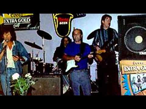 Donnie & The Moretones - Walkin To My Baby circa 1988