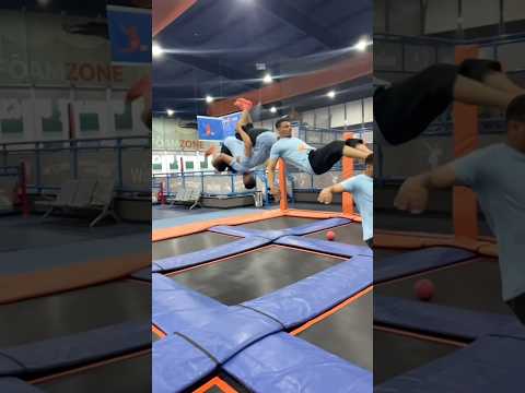 كم واحد في المقطع اذا جا تعليق في العبه 😂😂