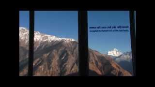 preview picture of video 'View of Nanda Devi Peak from Devi Darshan Lodge in Auli, India'