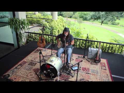 Tavana - Waiting For The Tide (HiSessions.com Acoustic Live!)