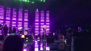 Kelly Clarkson Live “Behind These Hazel Eyes” Private Concert From The Voice Stage